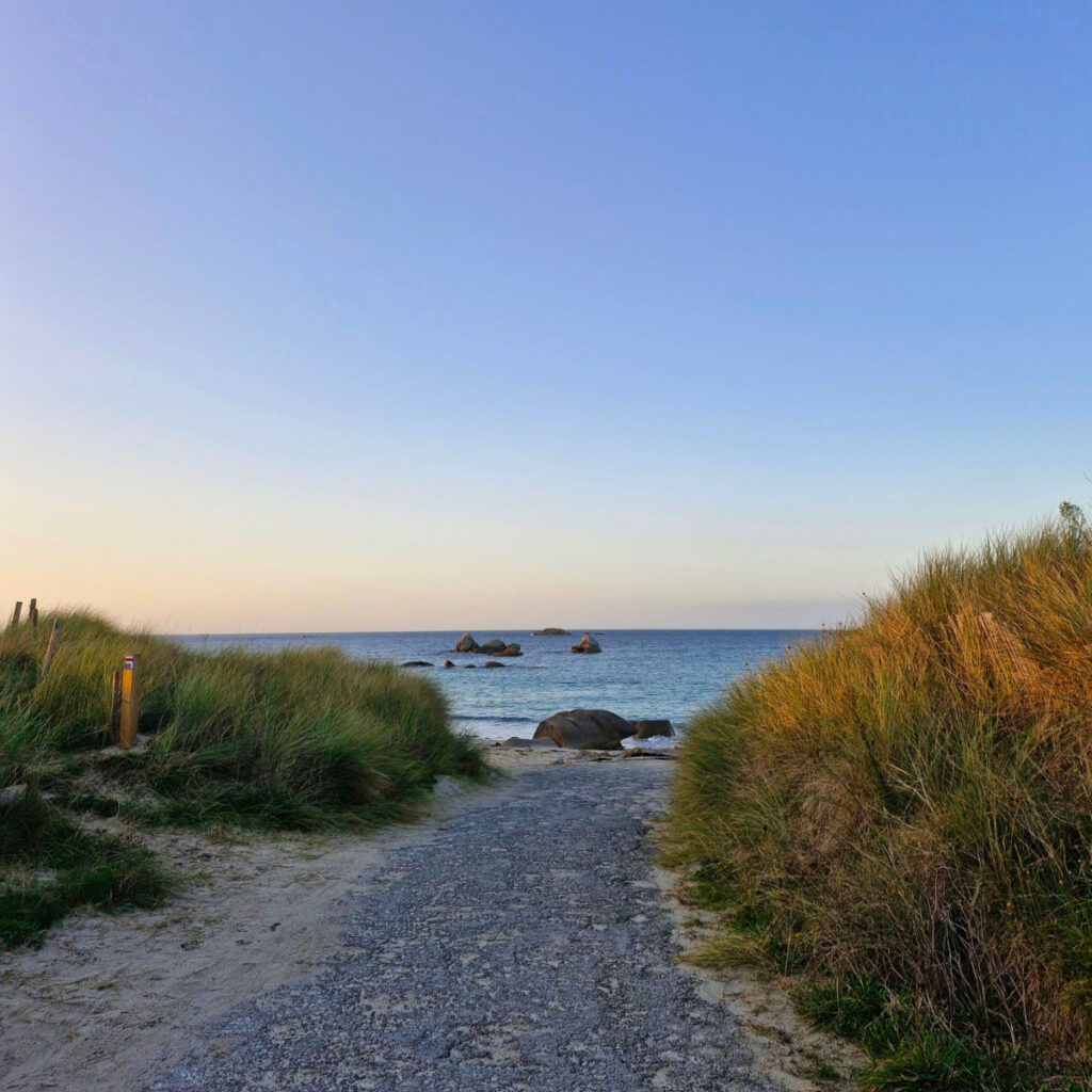 Plage Boutrouilles, Kerlouan
